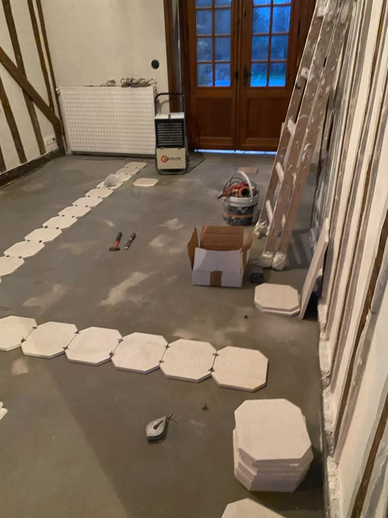 Entrée - Pose de carrelage - Pendant